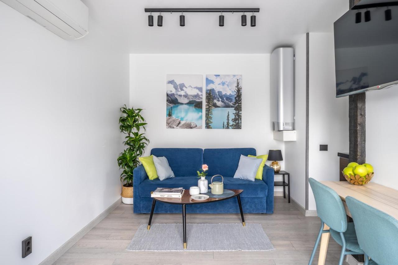 리가 Family Garden House With Free Private Parking & Playground 빌라 외부 사진