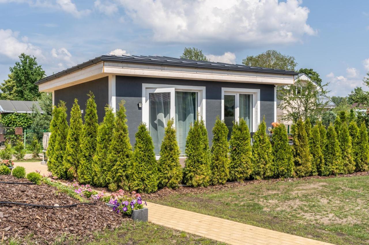 리가 Family Garden House With Free Private Parking & Playground 빌라 외부 사진