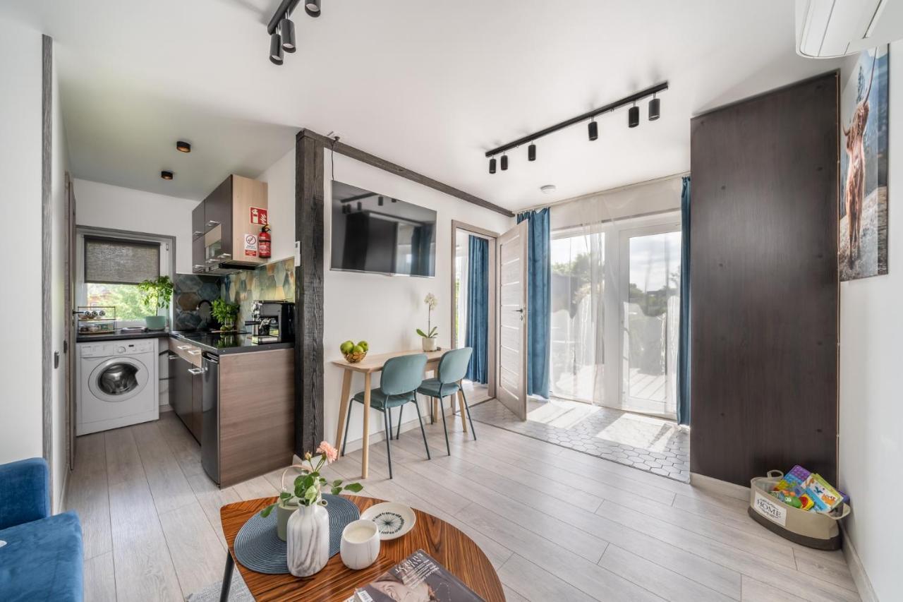 리가 Family Garden House With Free Private Parking & Playground 빌라 외부 사진