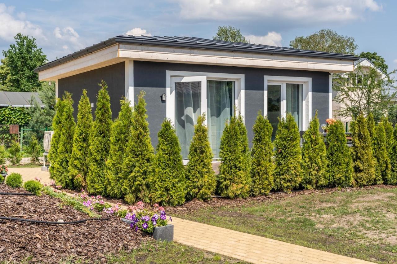 리가 Family Garden House With Free Private Parking & Playground 빌라 외부 사진